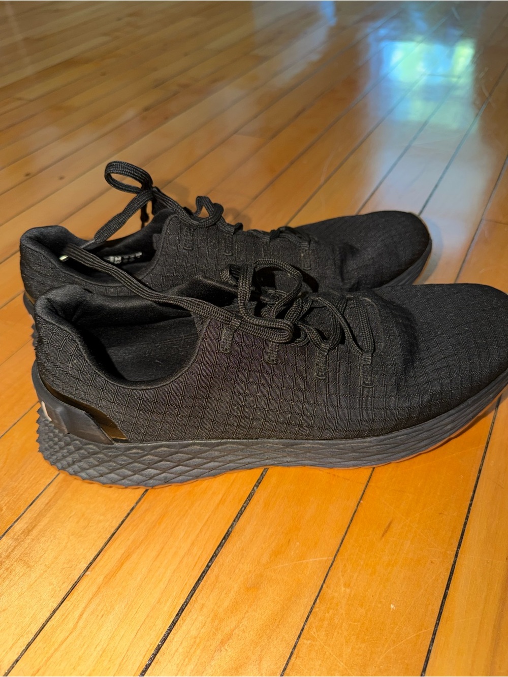 NOBULL MENS SNEAKERS SIZE 11 black EUC